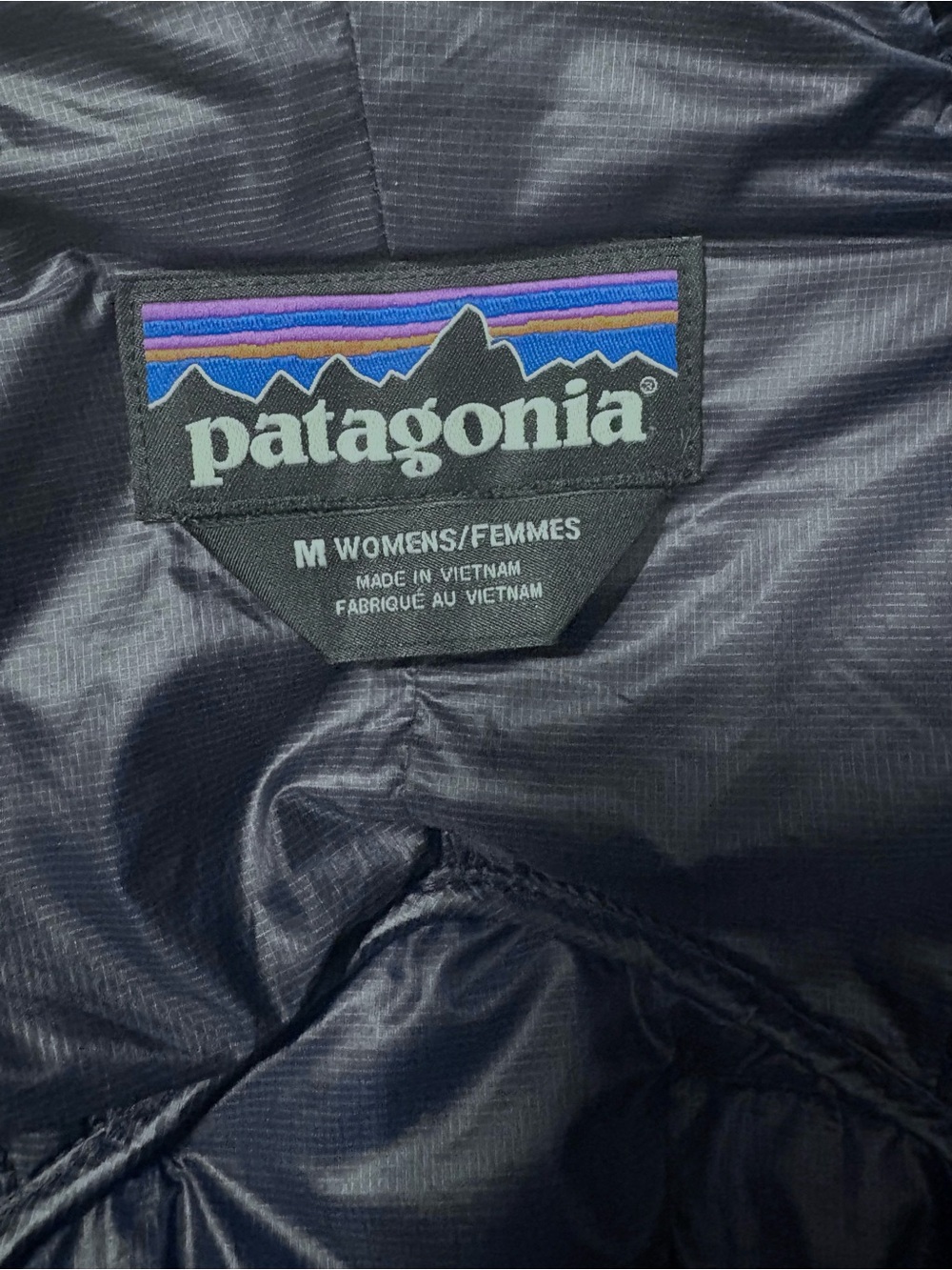 PATAGONIA Micro Puff Jacket, Classic Navy - Picture 6 of 6